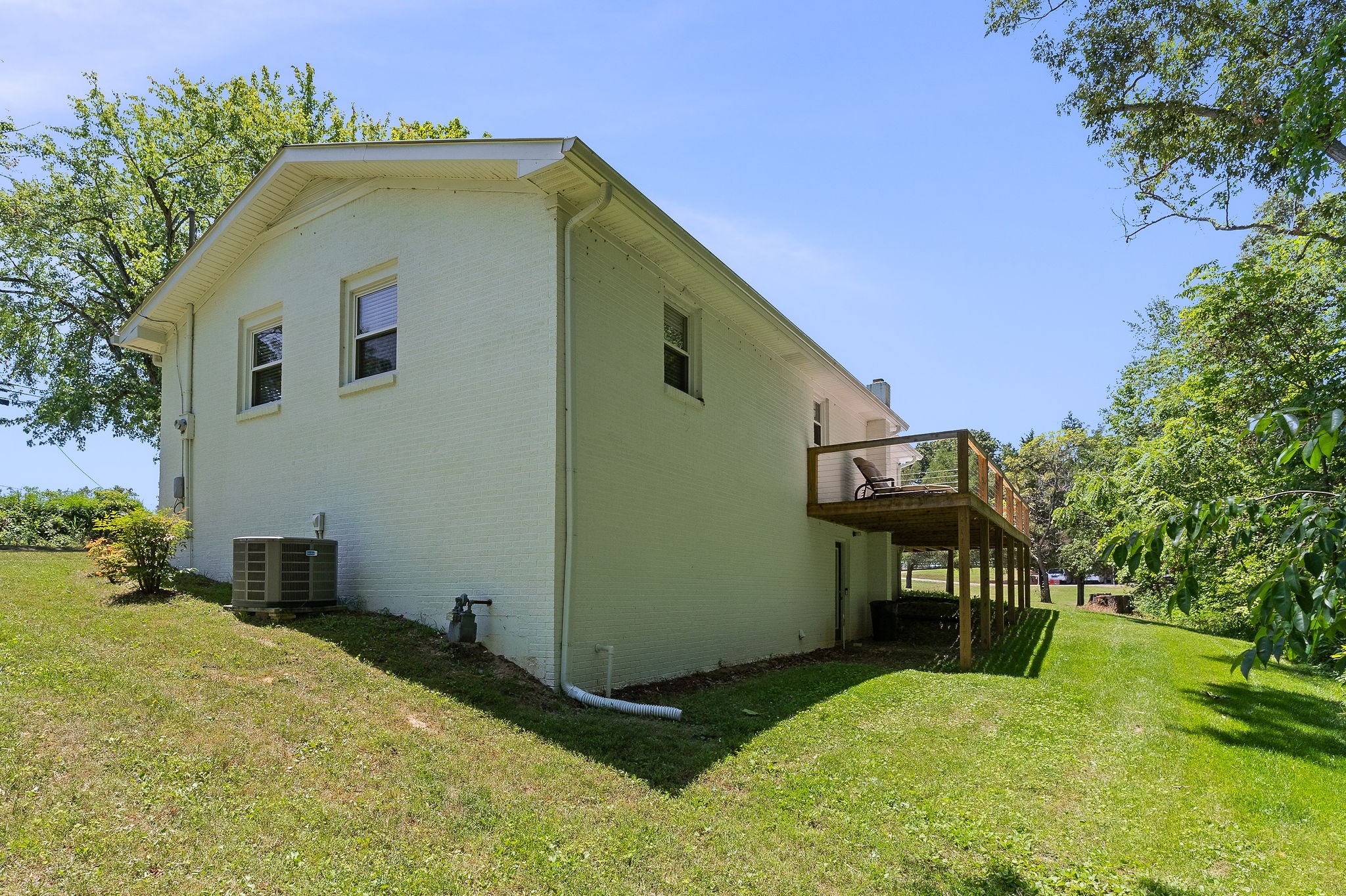 Image 38 of 80 For 8447 137th Loop