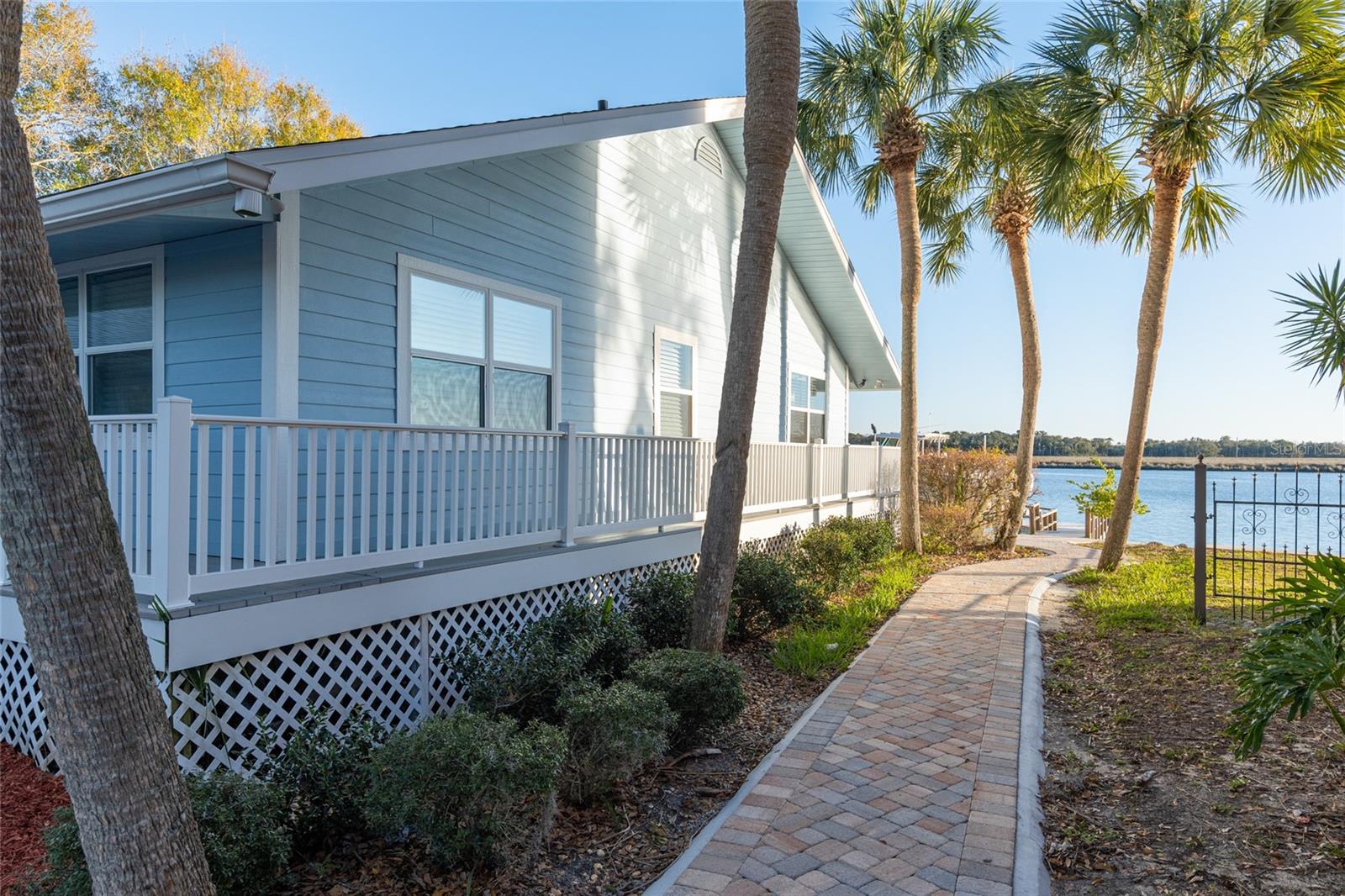 Listing photo id 26 for 5260 Mystic Point