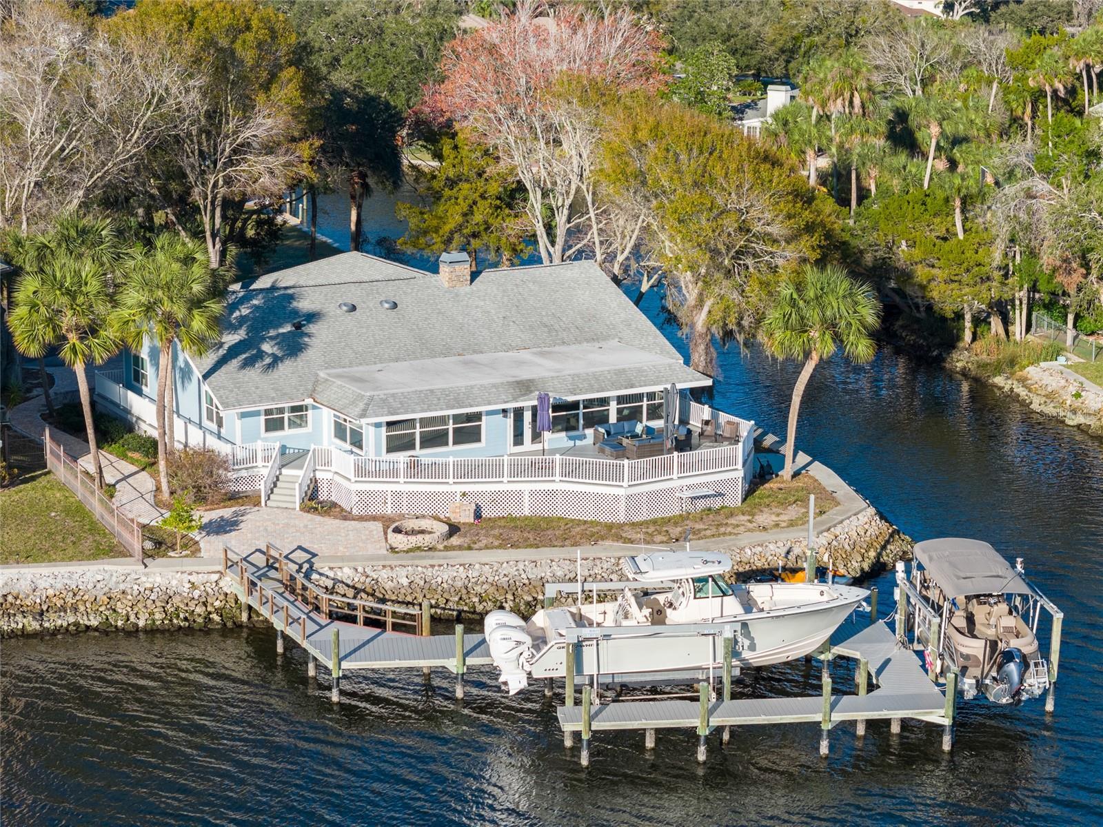 Listing photo id 82 for 5260 Mystic Point