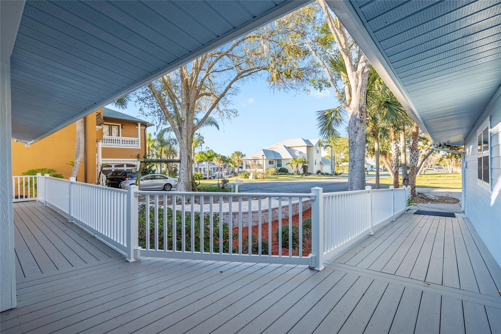 Listing photo id 89 for 5260 Mystic Point