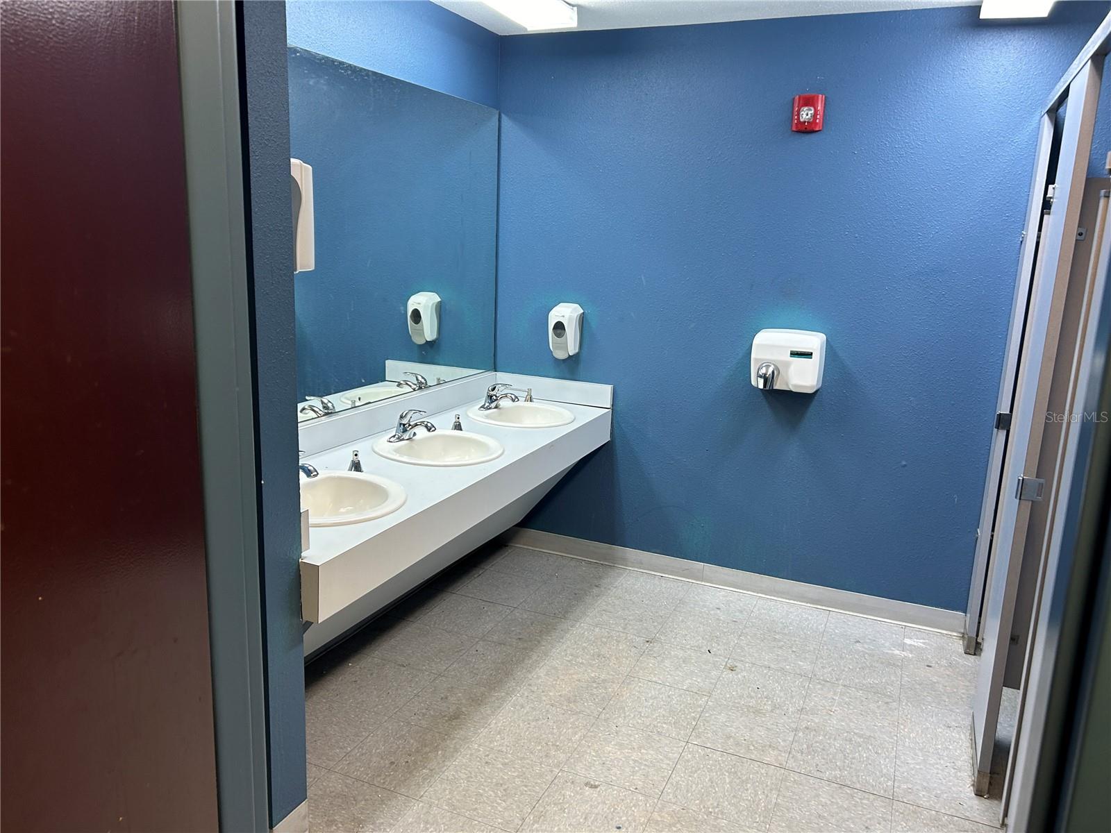 Image 8 of 13 For 1601 25th Avenue 602