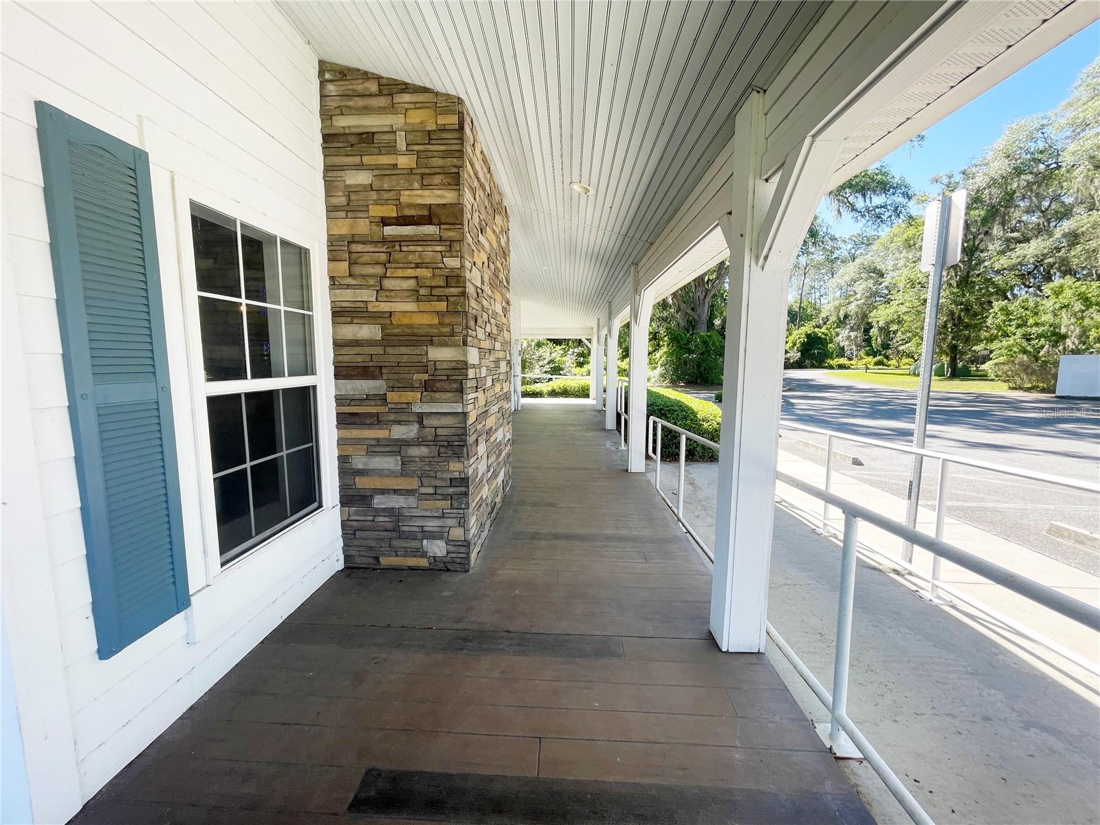 Listing photo id 20 for 21848 County Road 325