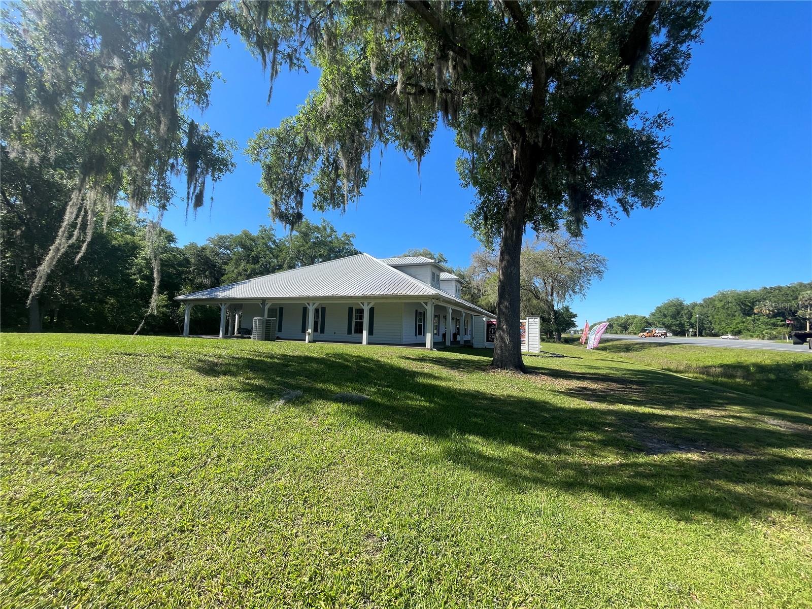 Listing photo id 22 for 21848 County Road 325