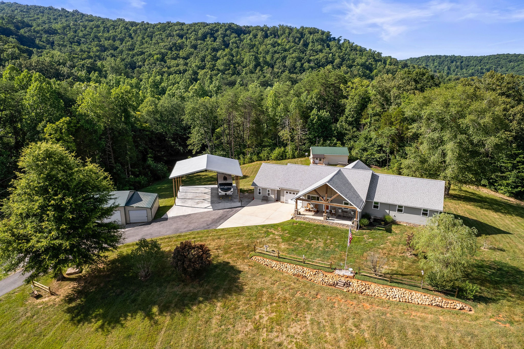 Details for 9723 Monterey Hwy, Sparta, TN 38583