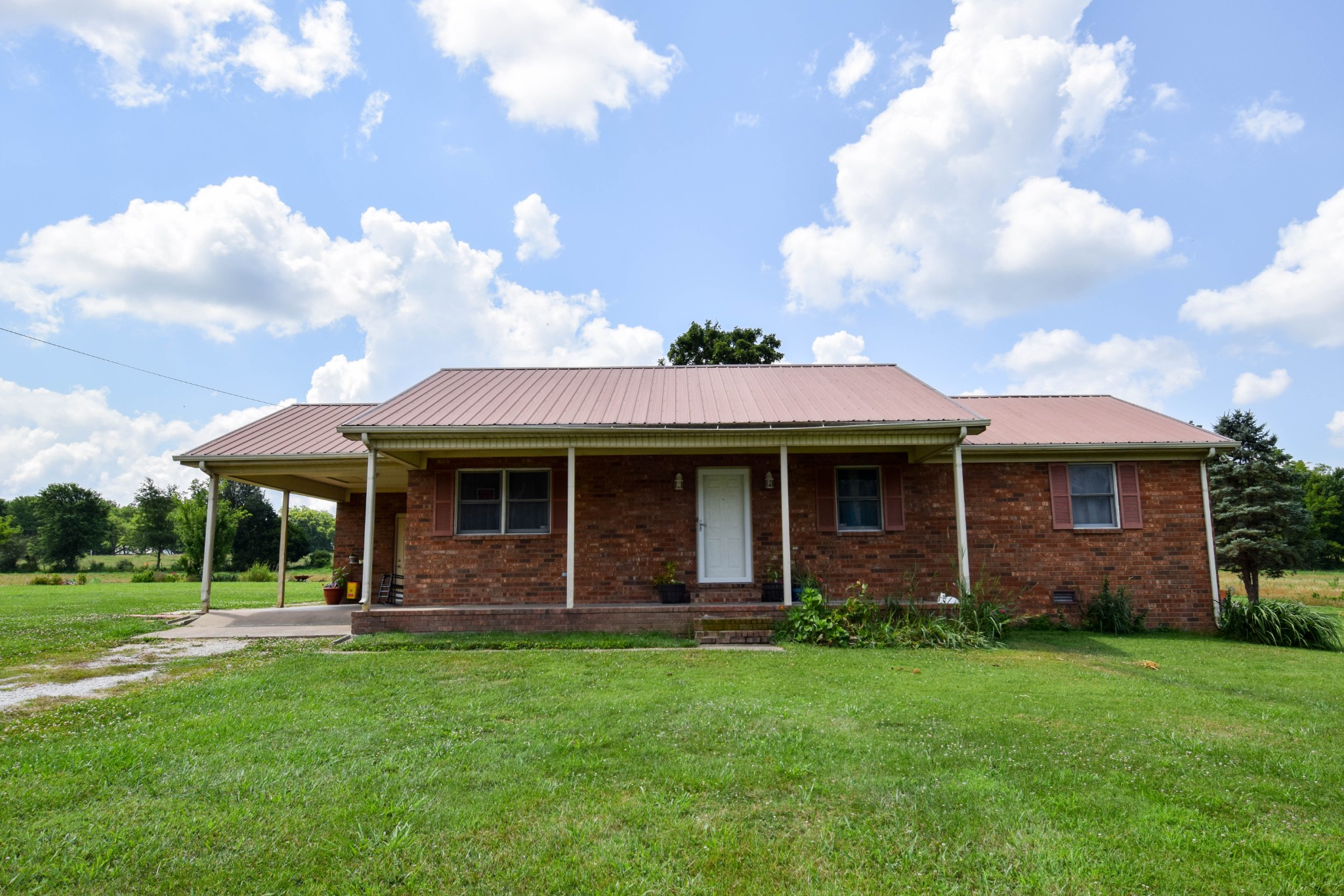 Details for 135 Old Hwy 52w, Portland, TN 37148