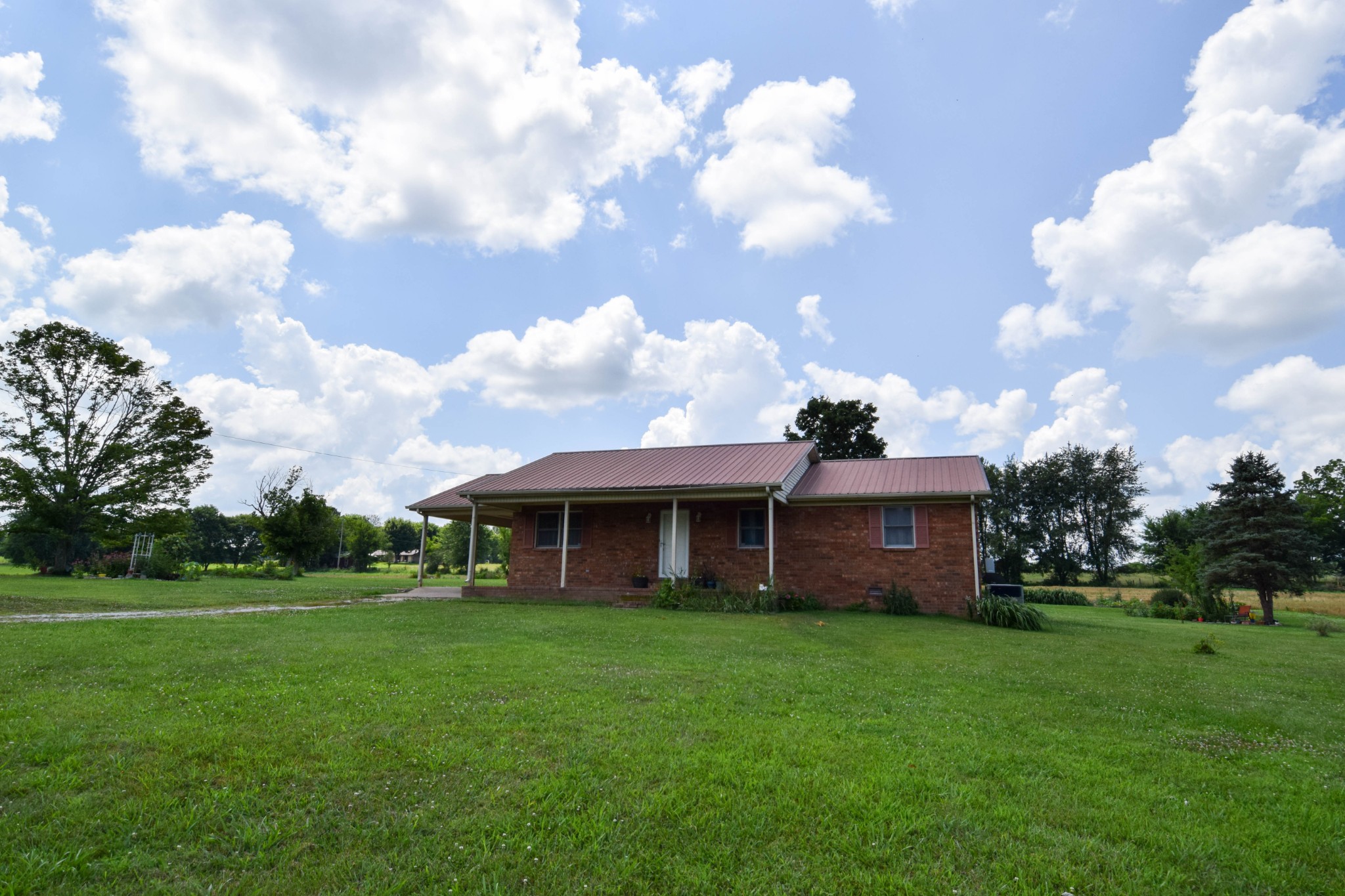 Details for 135 Old Hwy 52w, Portland, TN 37148