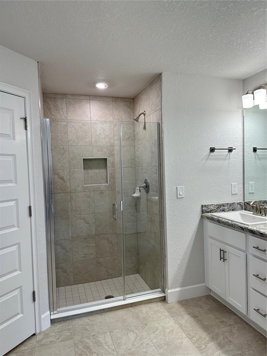 Image 18 of 23 For 11600 55th Avenue