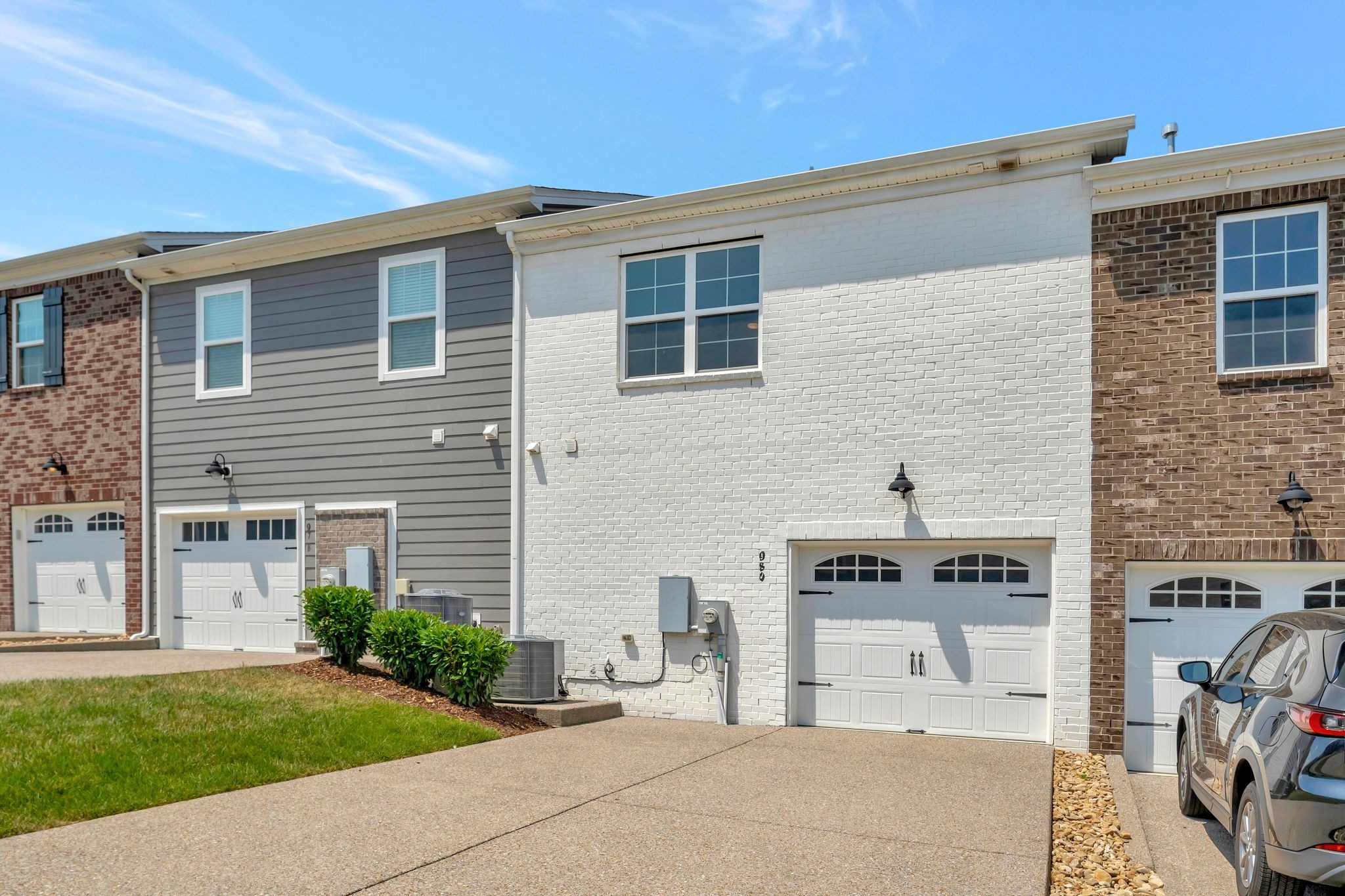 Image 33 of 79 For 16026 14th Avenue Road