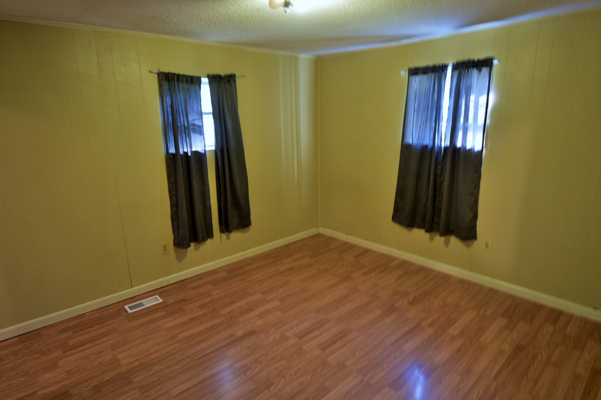 Image 15 of 15 For 851 Caloosahatchee Avenue
