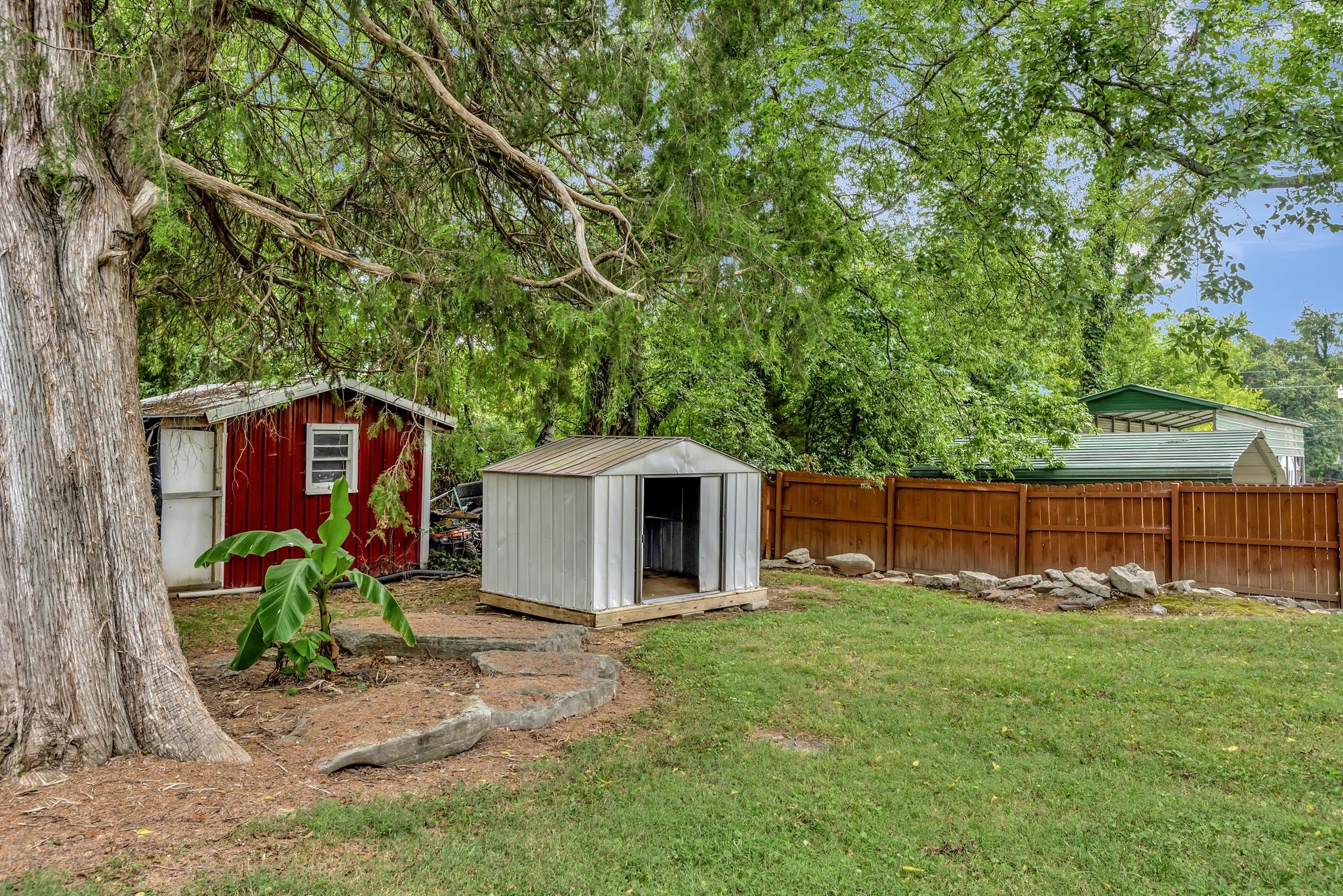 Image 8 of 45 For 8077 Juniper Road