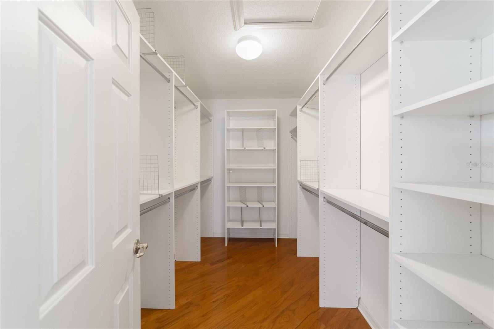 Image 21 of 50 For 9372 90th Street