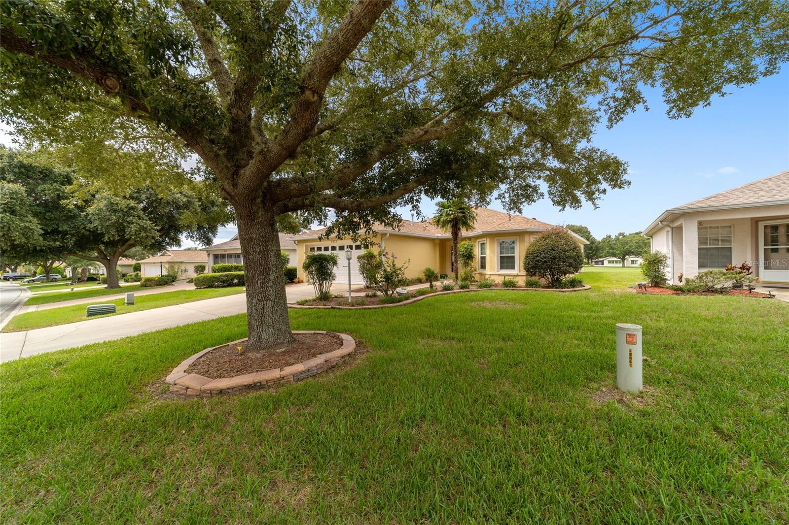 Image 4 of 50 For 9372 90th Street