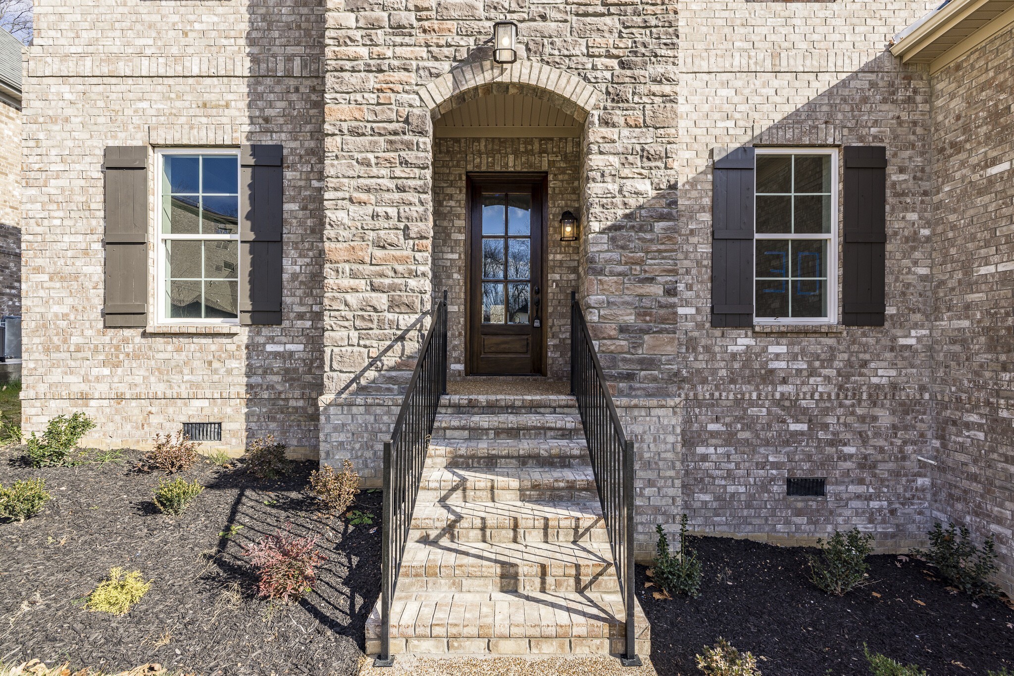 Listing photo id 0 for 6325 Rio Grande Lane