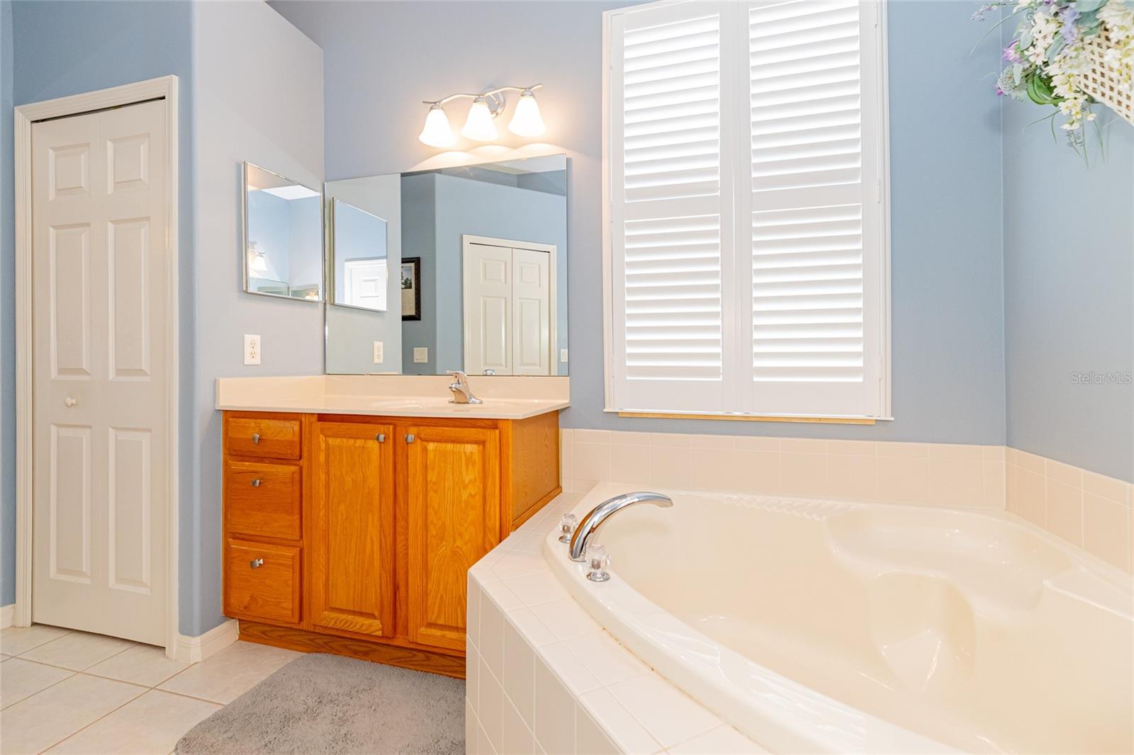 Image 23 of 50 For 15890 11th Terrace Road
