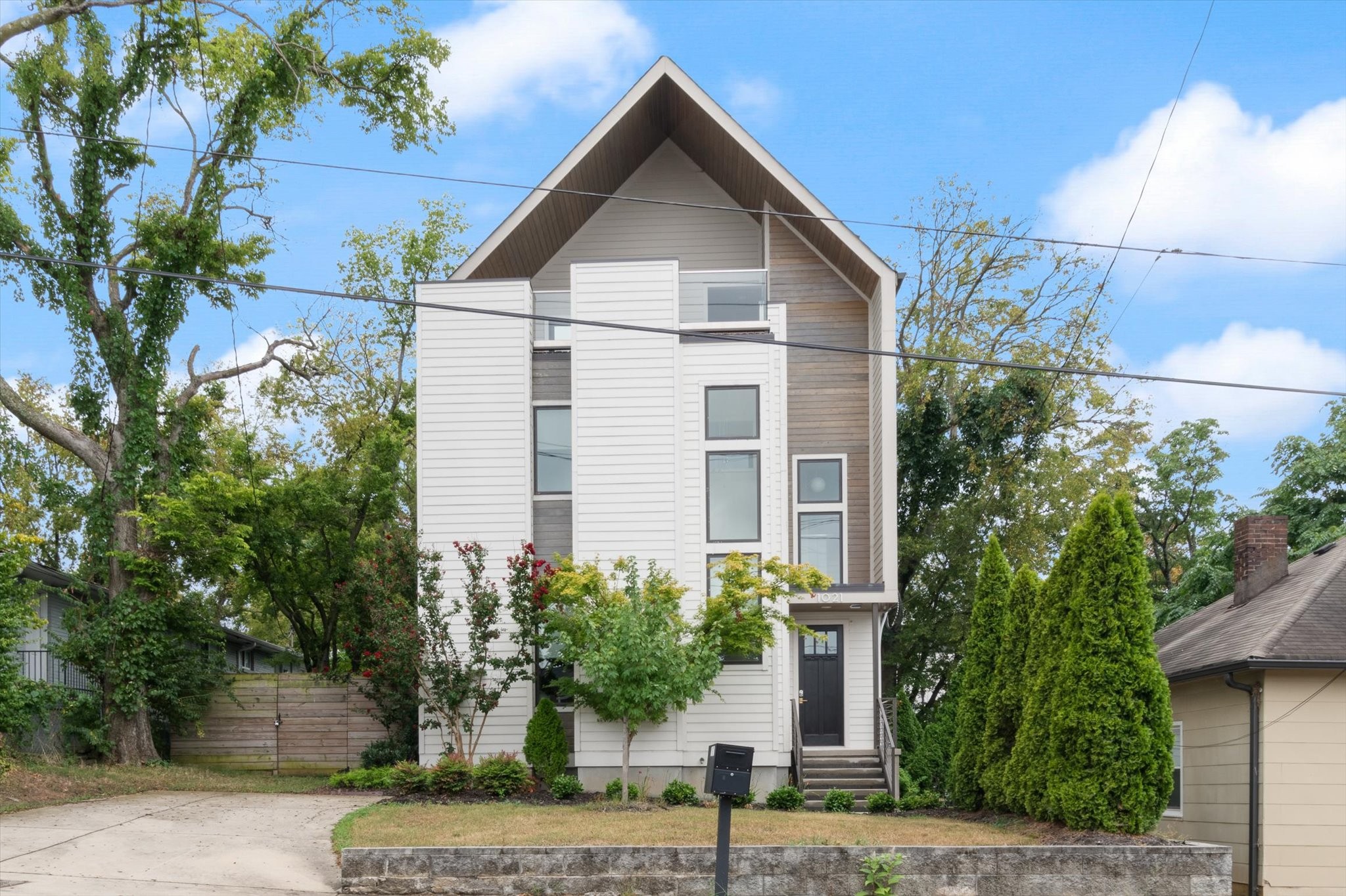 Details for 1021 Summit Ave, Nashville, TN 37203