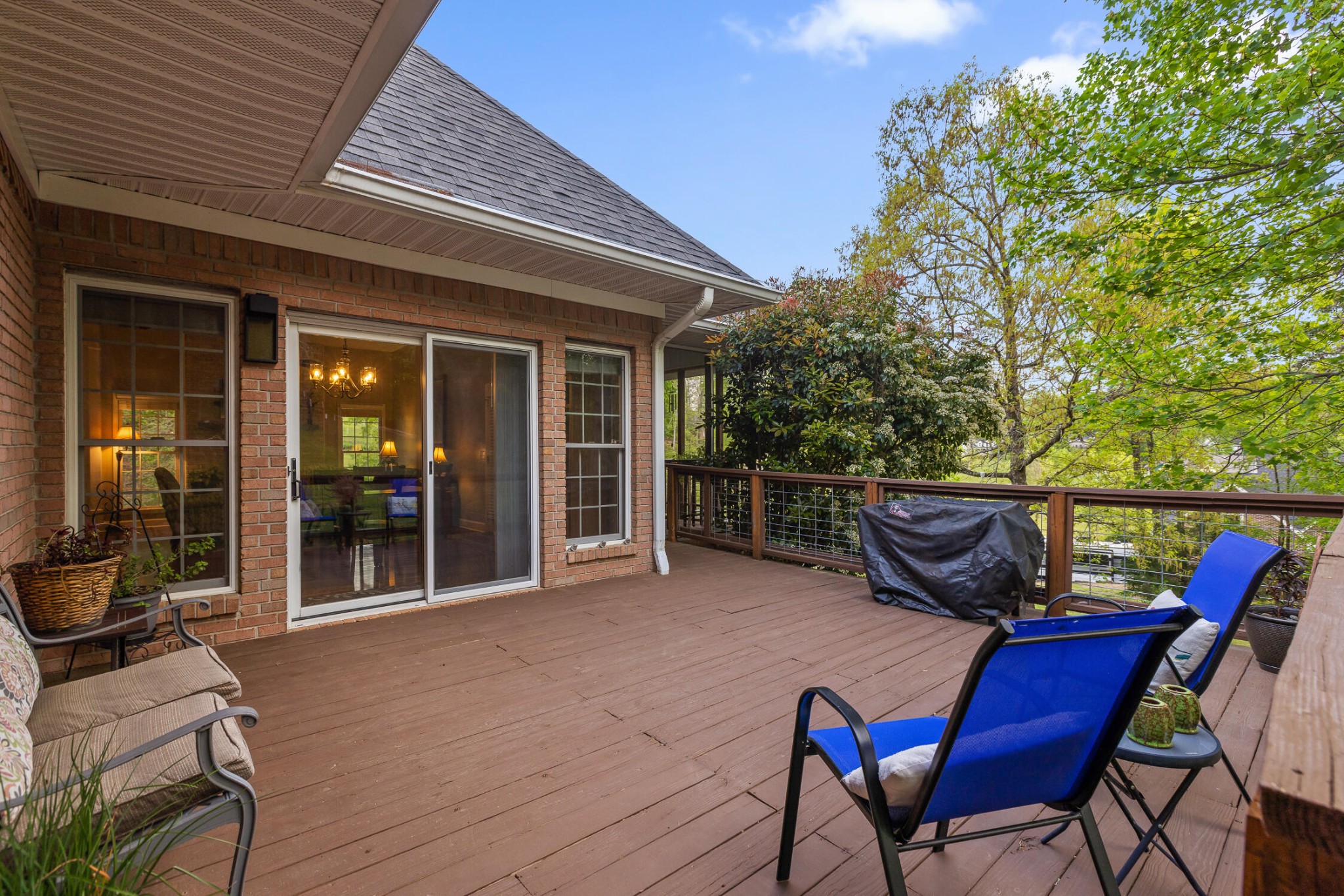 Listing photo id 27 for 9908 Essex Terrace