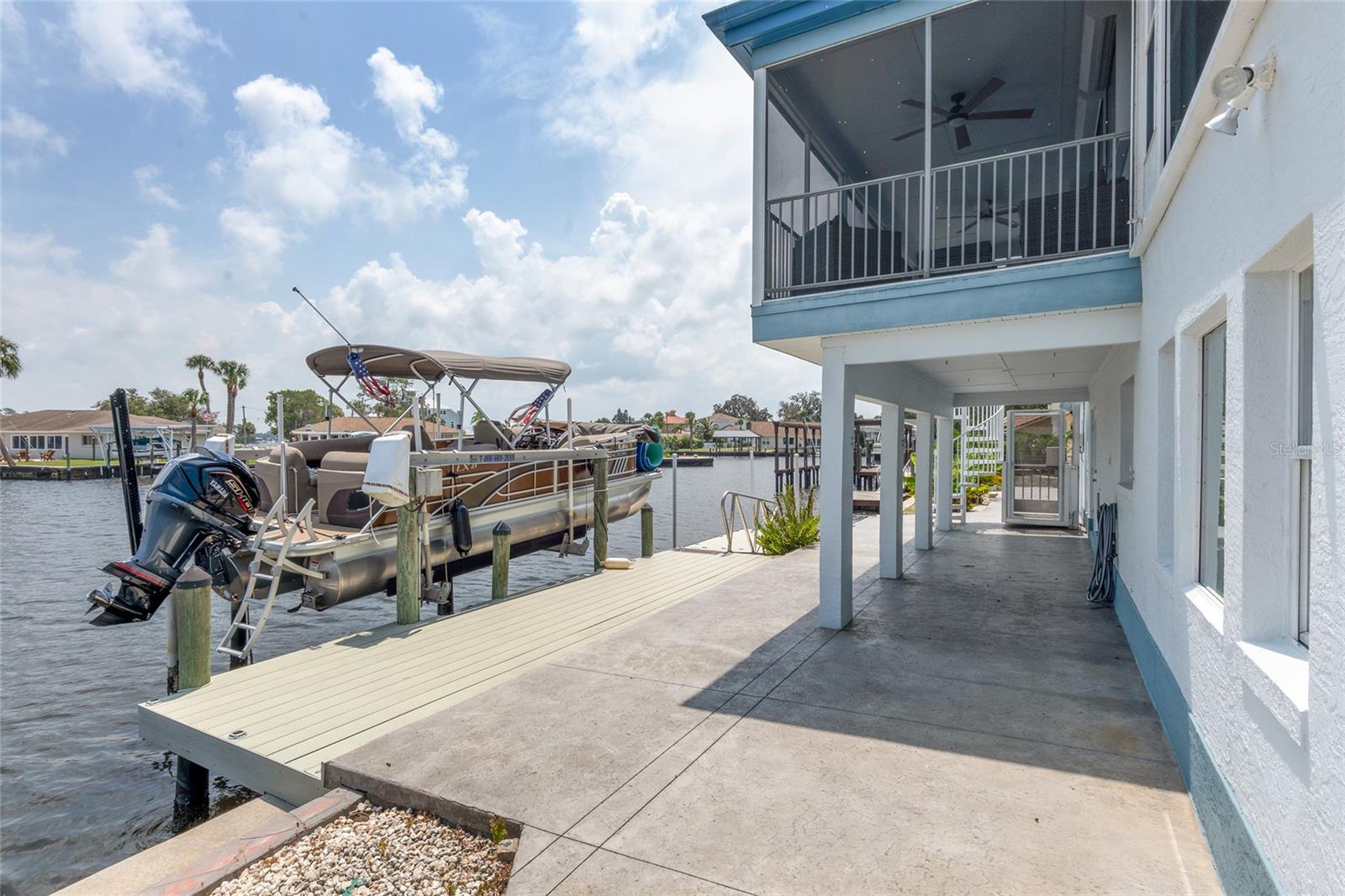 Listing photo id 82 for 2243 Kings Cove Point