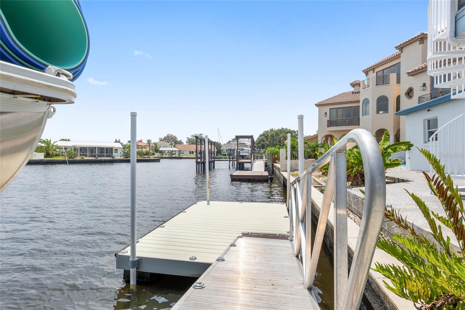 Listing photo id 84 for 2243 Kings Cove Point