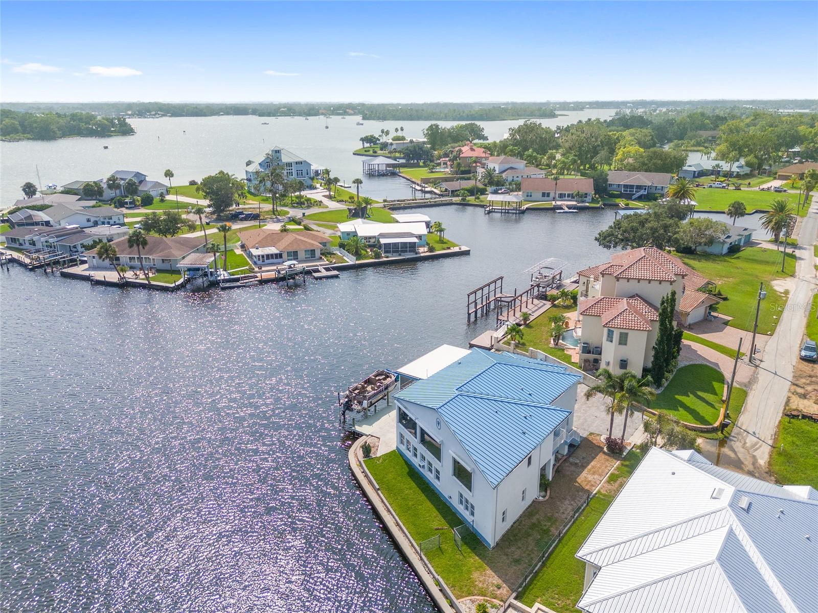 Listing photo id 91 for 2243 Kings Cove Point