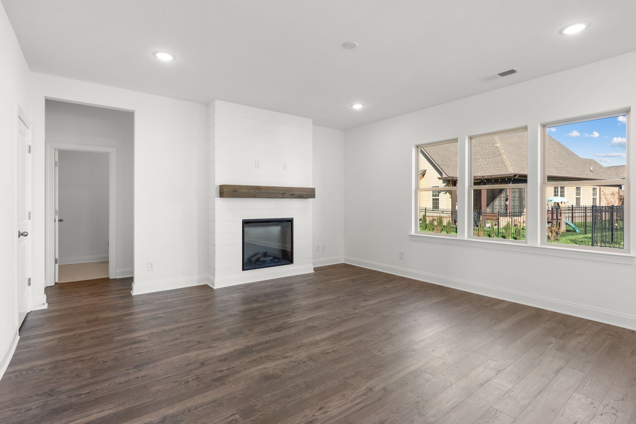 Image 11 of 11 For Tbd 7th Loop