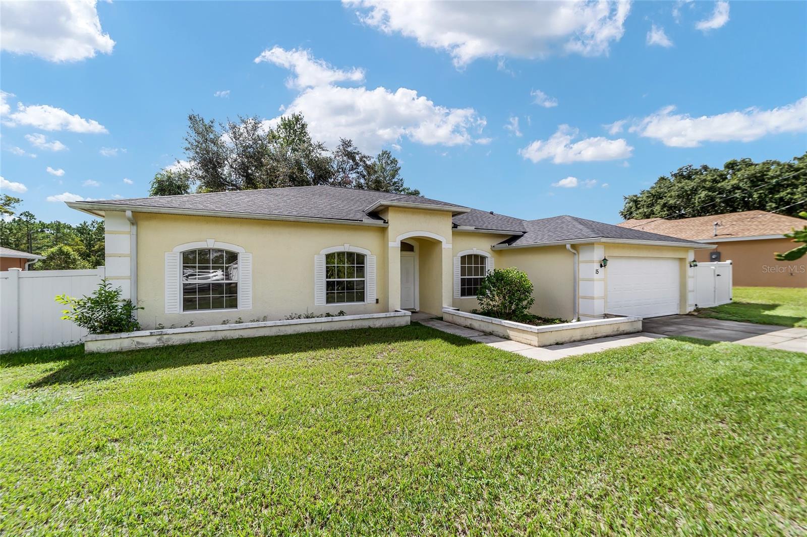 Details for 15 Locust Loop Drive, OCALA, FL 34472