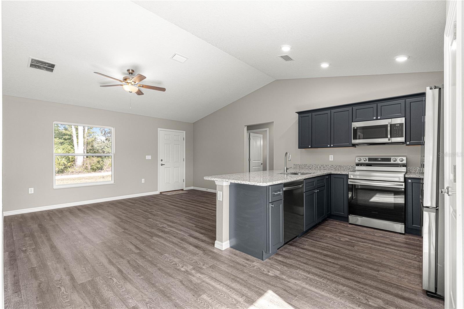Image 10 of 31 For 4030 134th Street