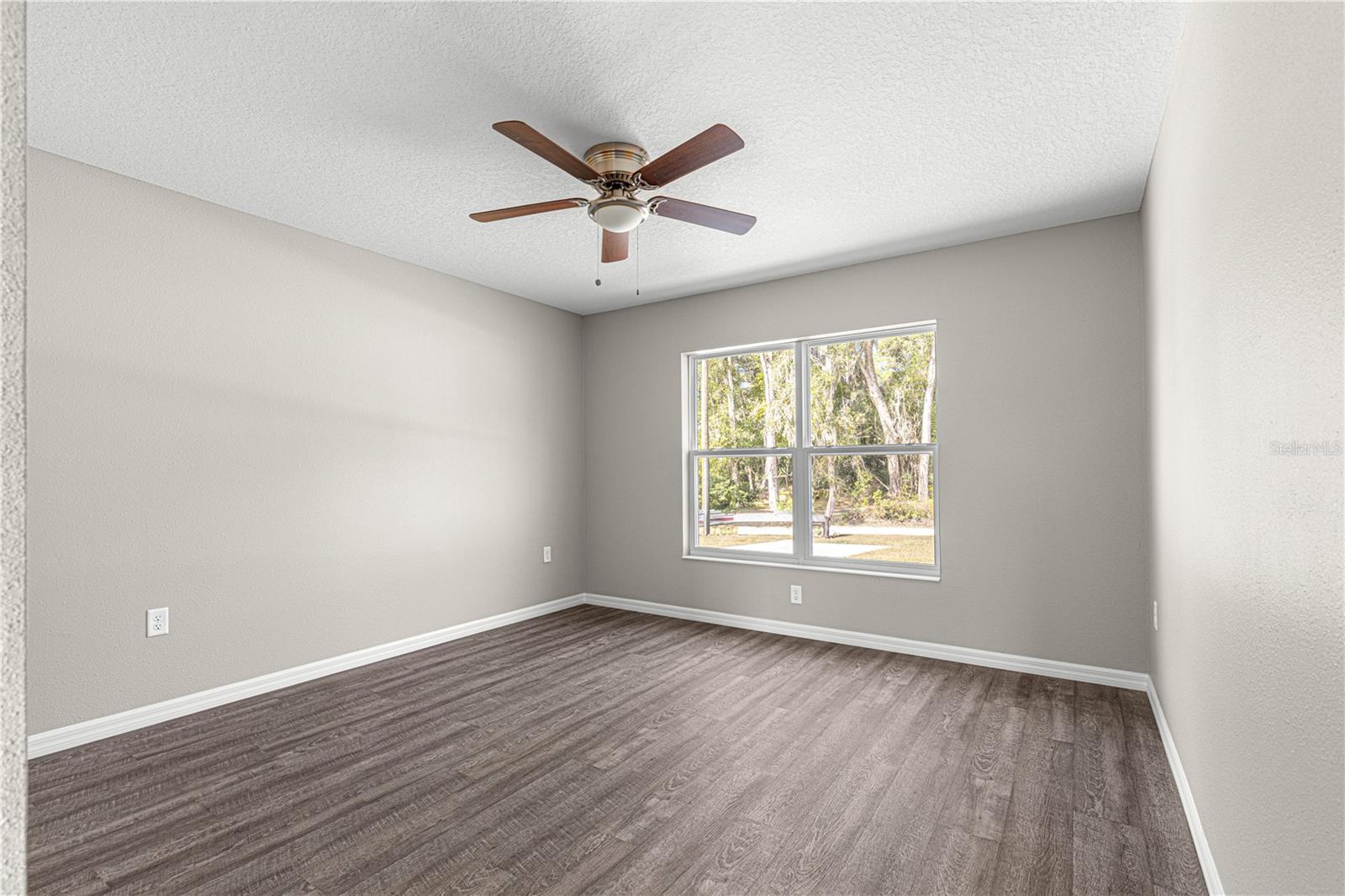 Image 16 of 31 For 4030 134th Street