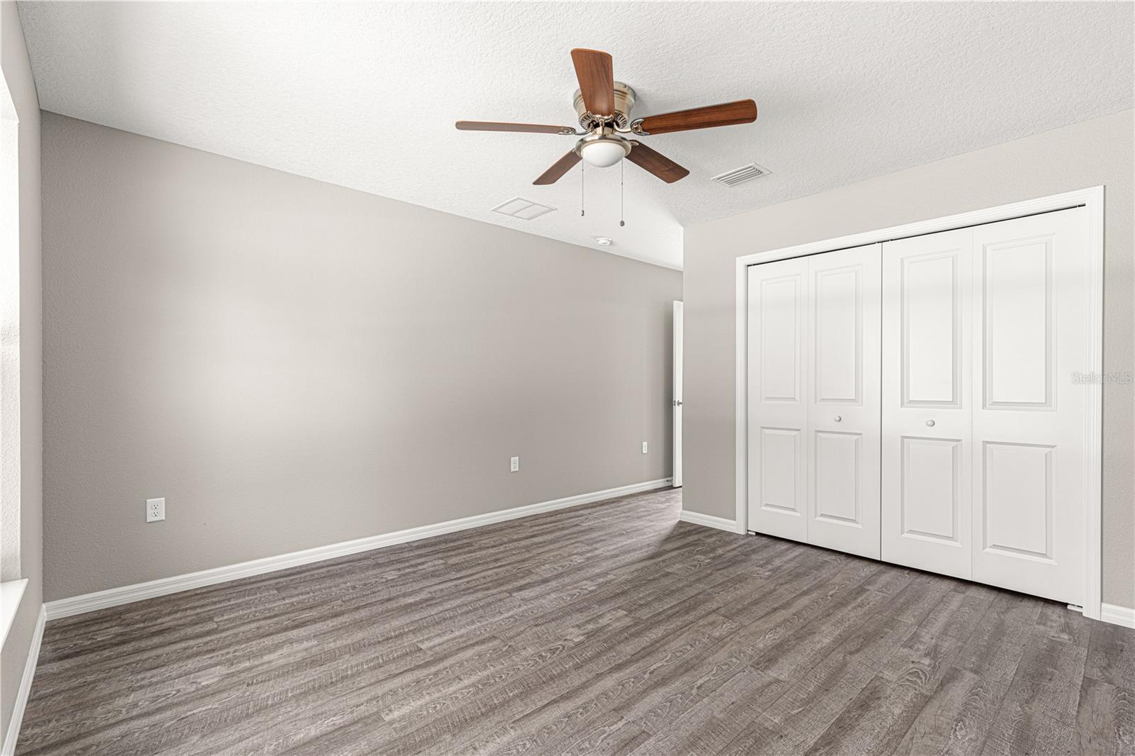 Image 18 of 31 For 4030 134th Street