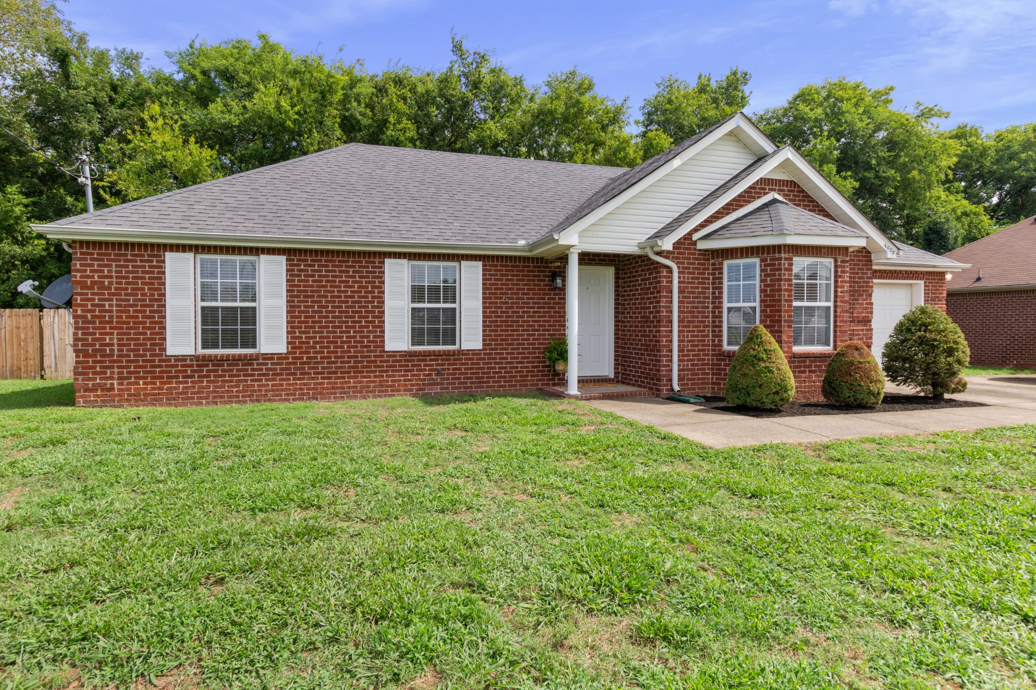 Listing photo id 0 for 7491 180th Street