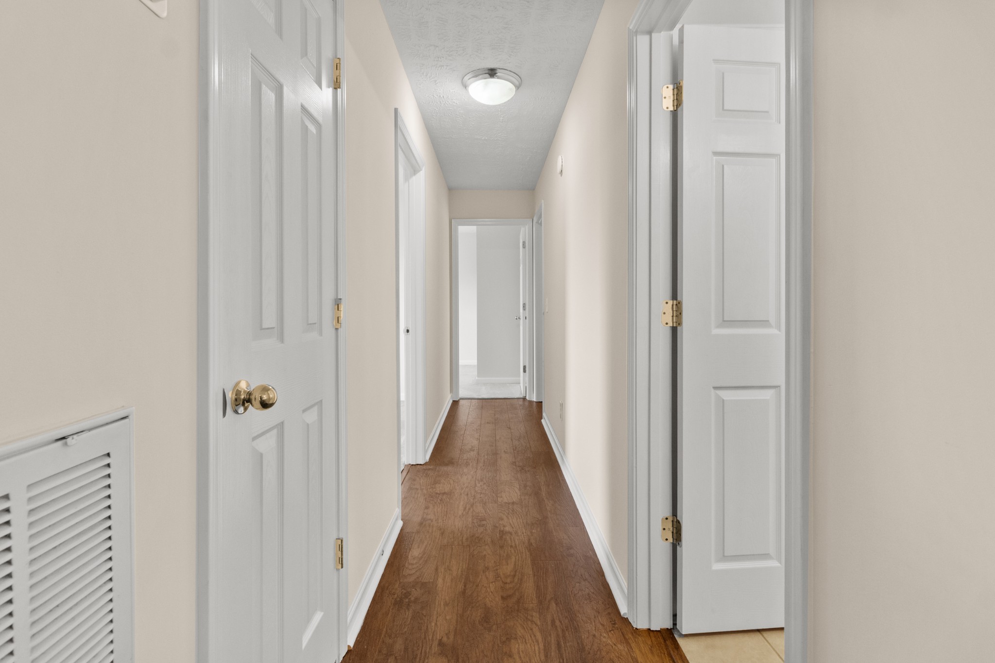 Listing photo id 6 for 7491 180th Street