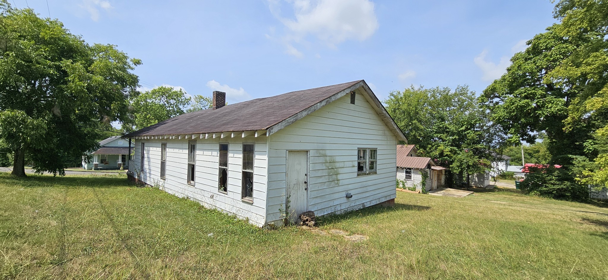 Image 8 of 41 For 8951 202nd Avenue Road