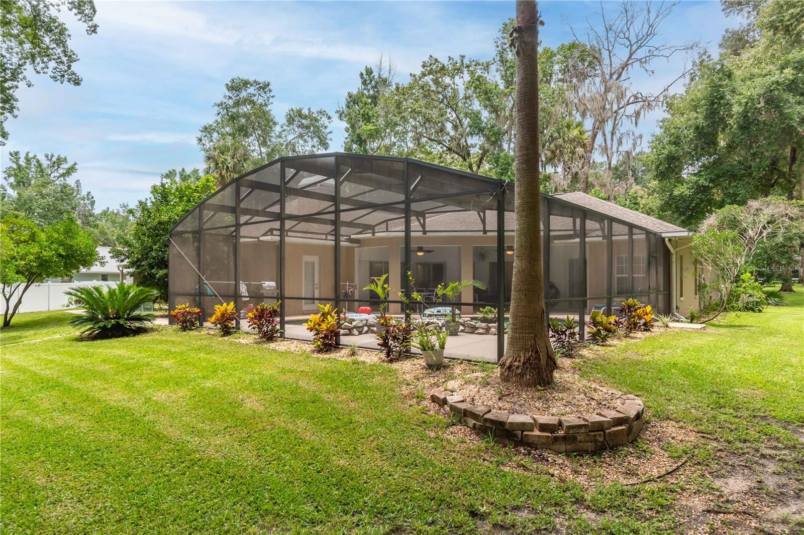Image 61 of 75 For 4893 4th Circle