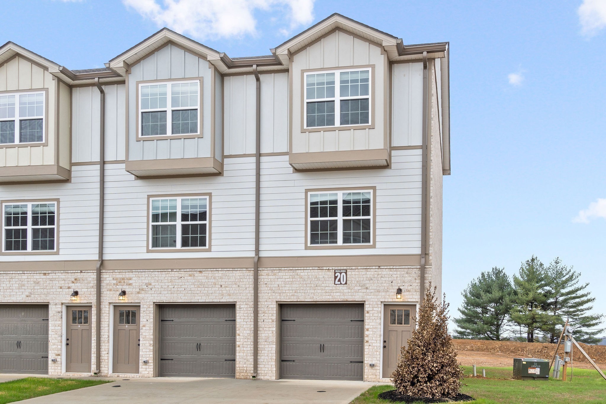 Image 2 of 64 For 7290 172nd Legacy Lane