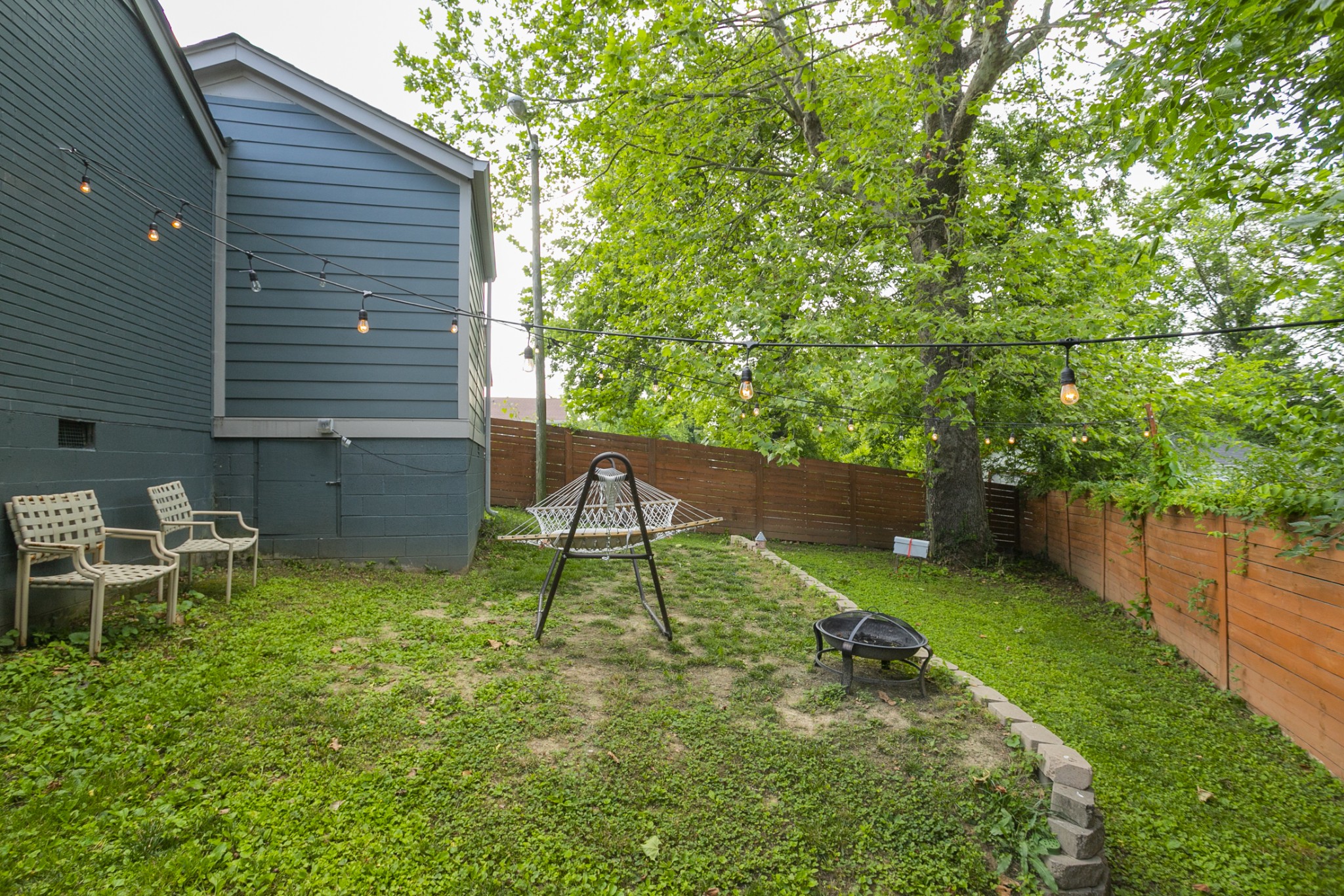 Image 15 of 48 For 8896 90th Street D