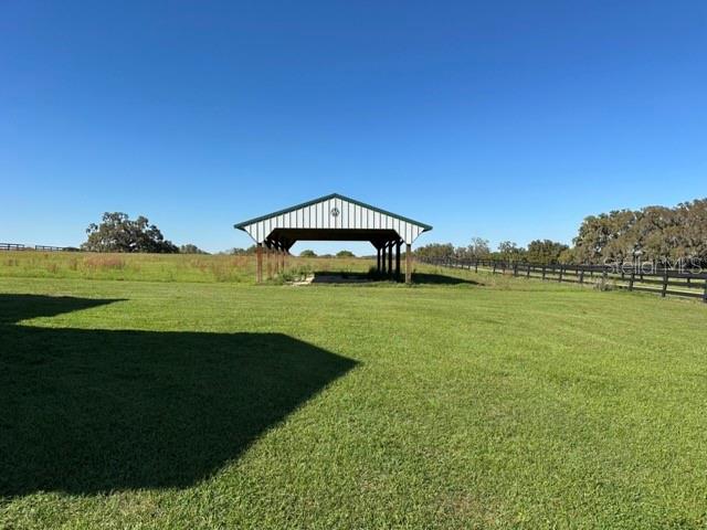 Listing photo id 31 for 295 110th Street