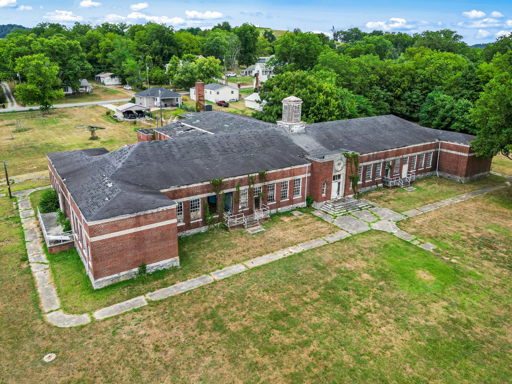 Image 8 of 9 For 10577 101st Avenue Road