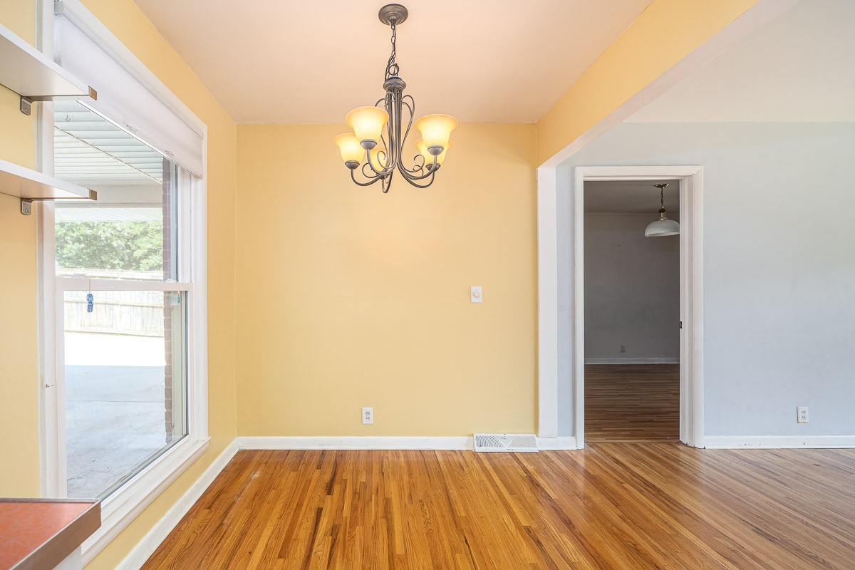 Image 10 of 29 For 9407 53rd Place
