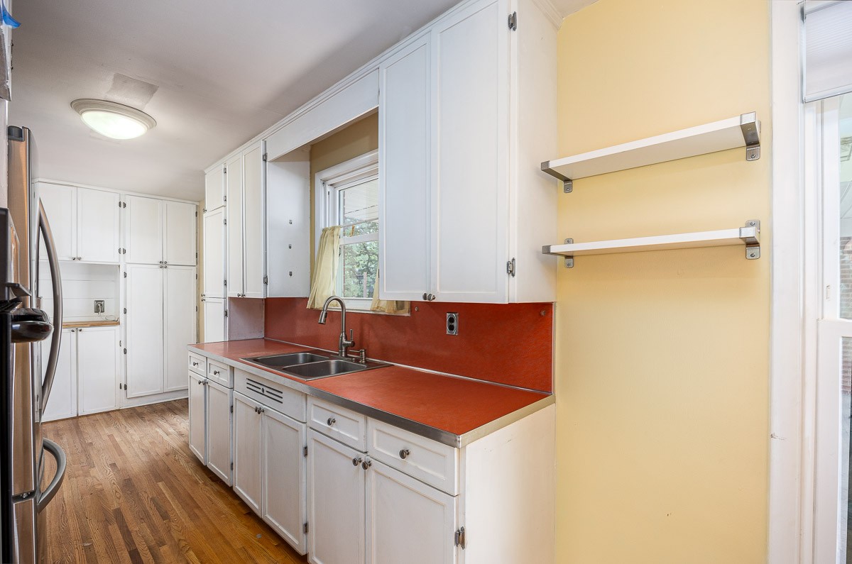 Image 11 of 29 For 9407 53rd Place