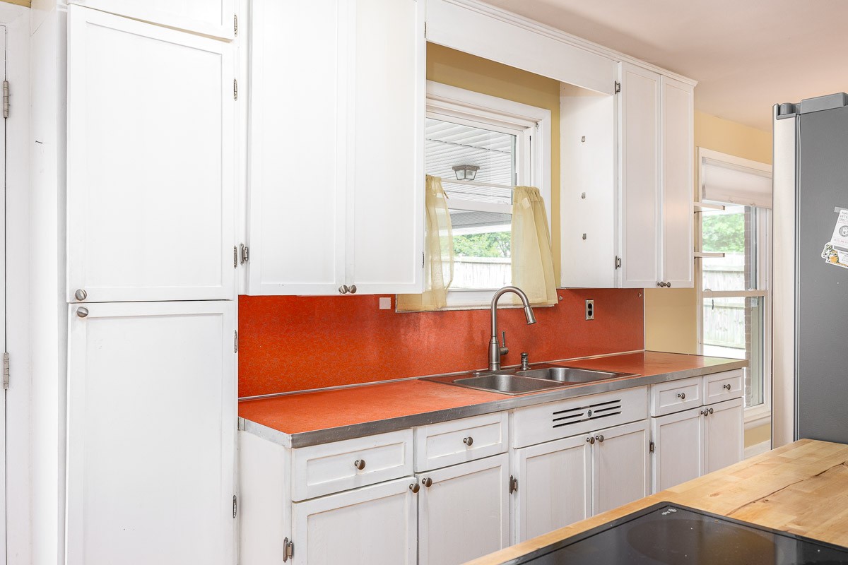 Image 14 of 29 For 9407 53rd Place