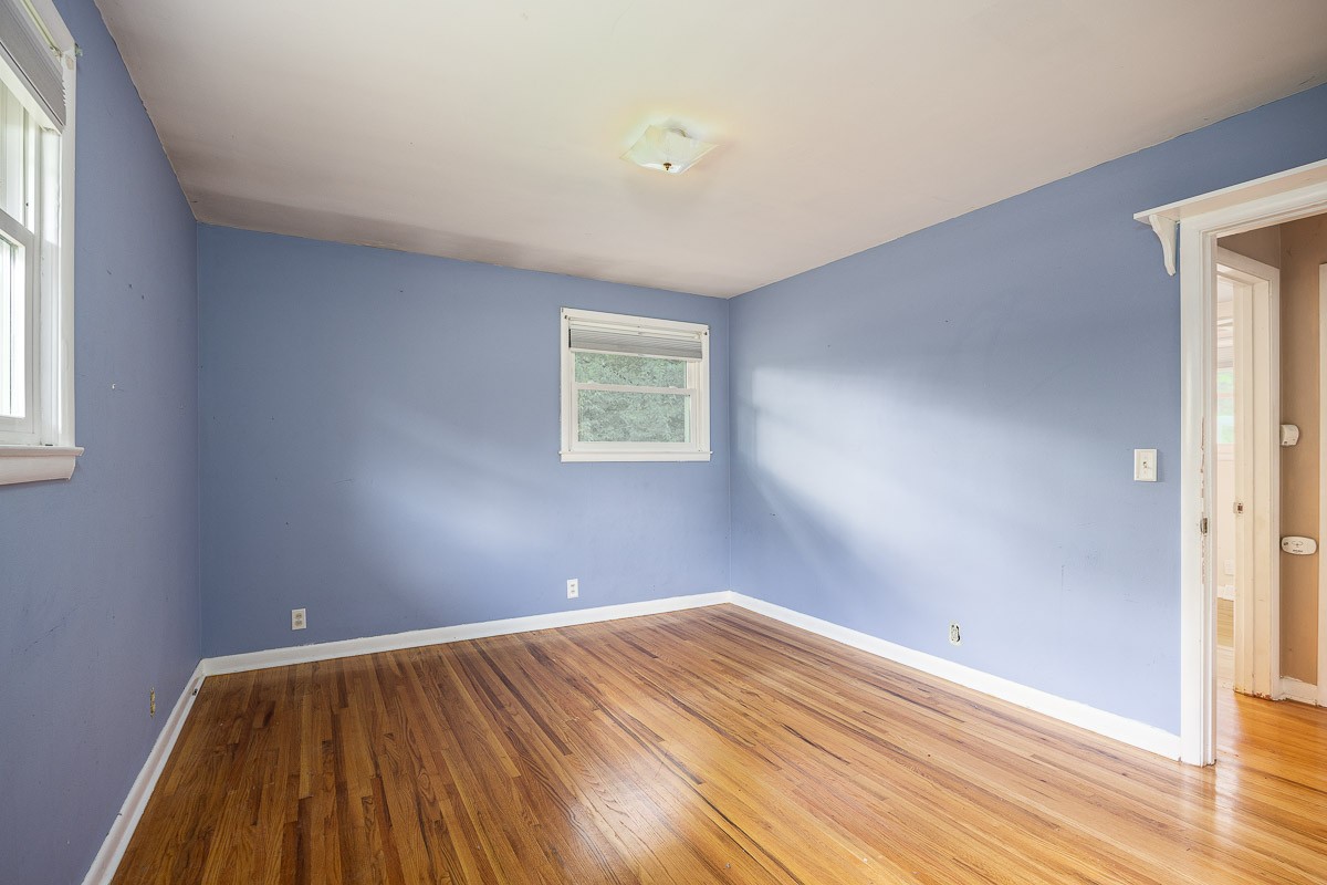 Image 24 of 29 For 9407 53rd Place
