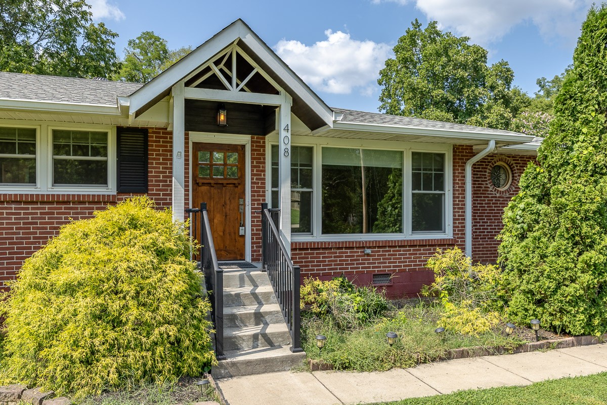 Image 3 of 29 For 9407 53rd Place