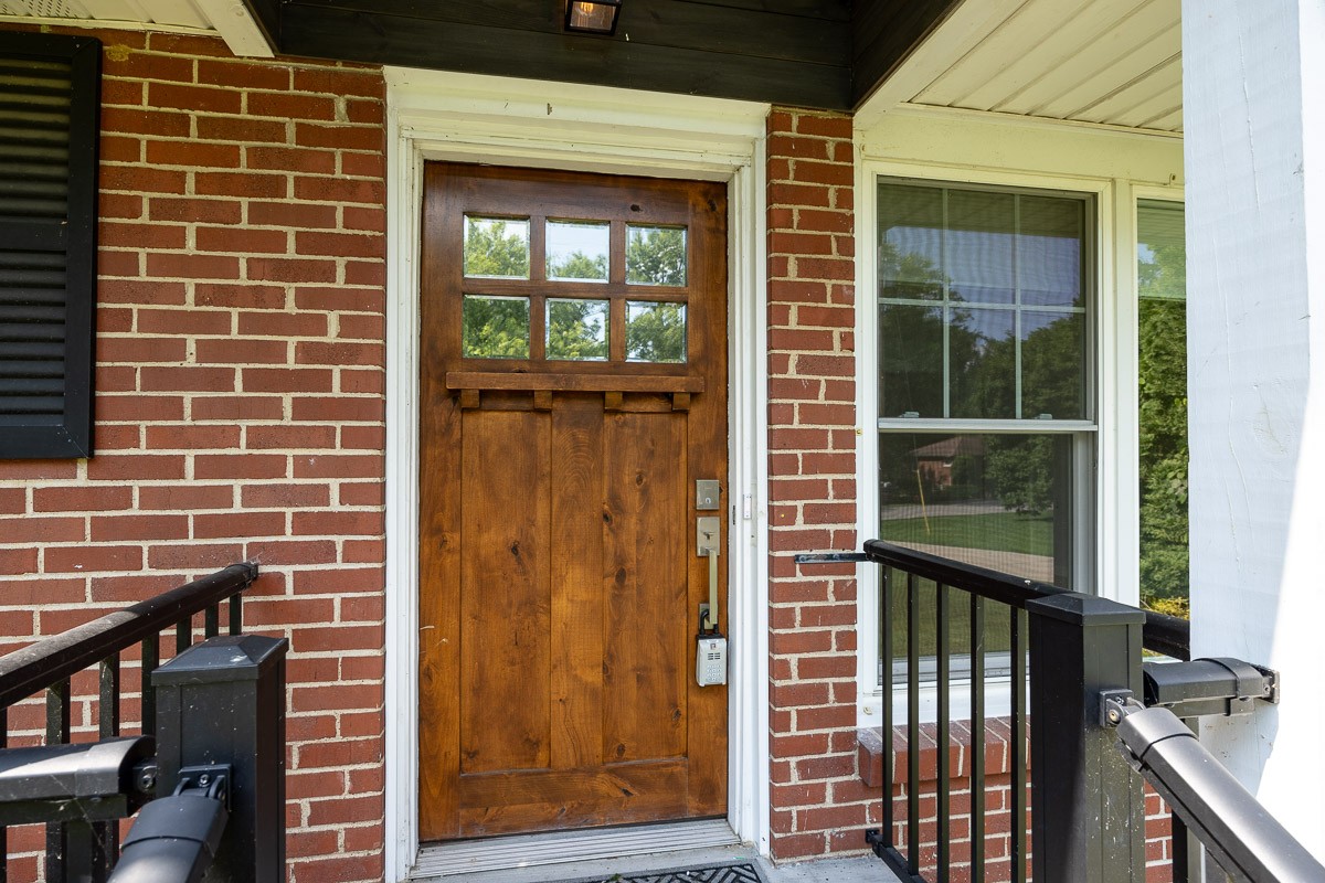 Image 4 of 29 For 9407 53rd Place