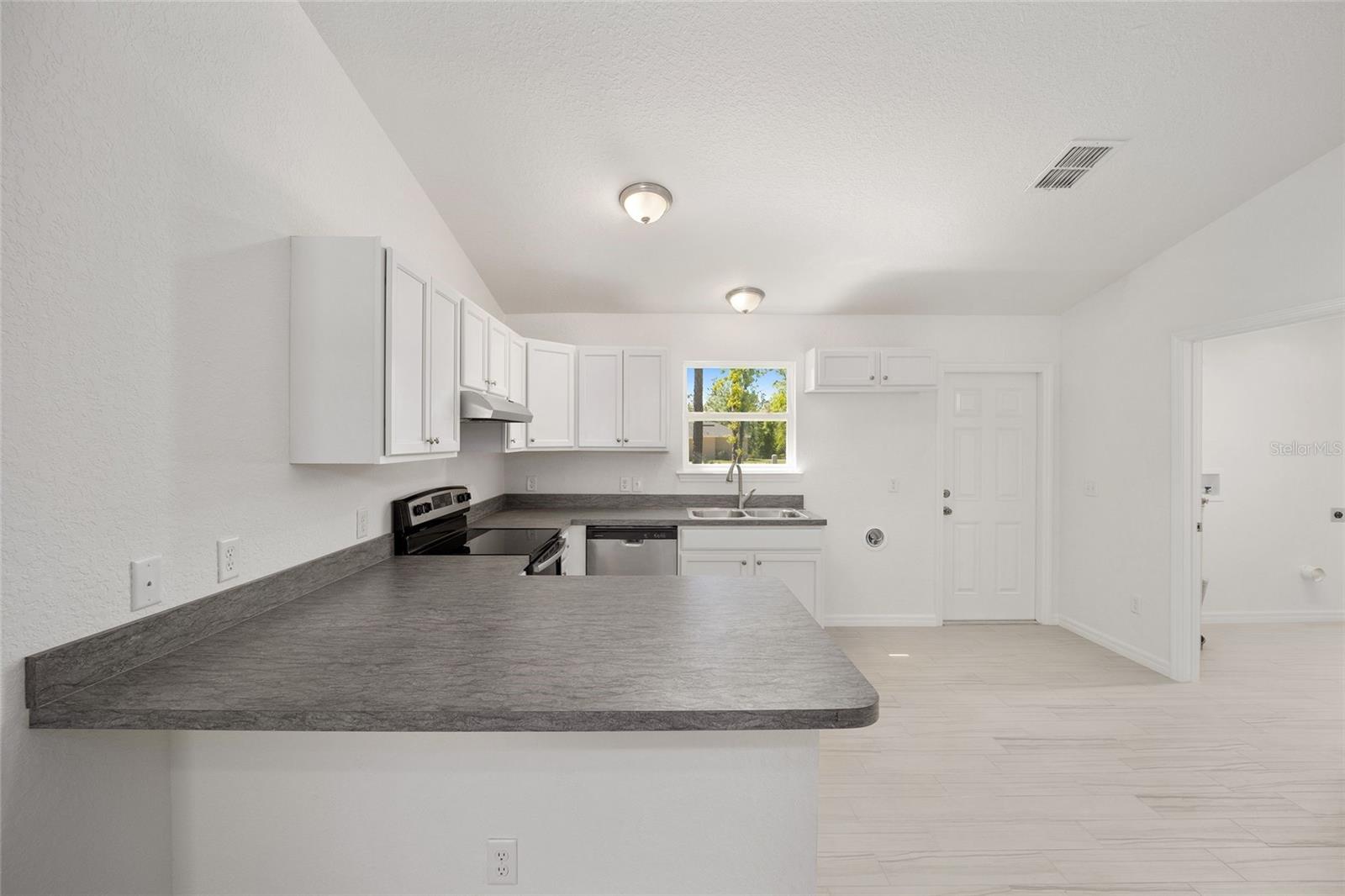 Image 8 of 20 For 2589 Breezy Point Drive