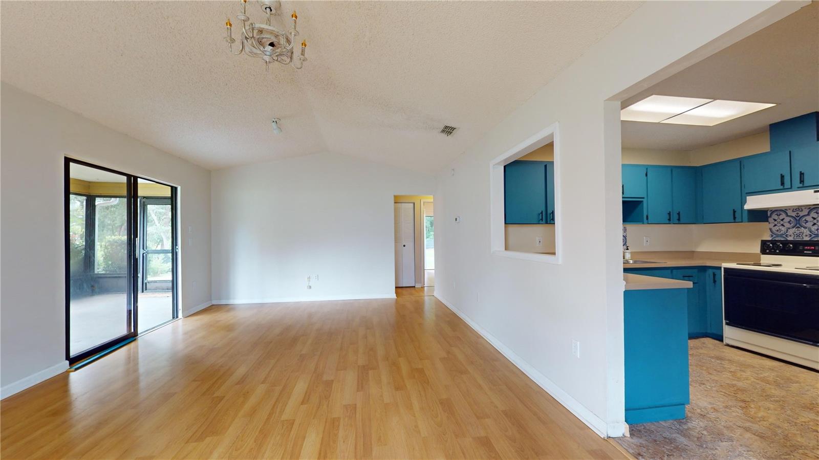 Image 15 of 36 For 21174 Peach Blossom Street