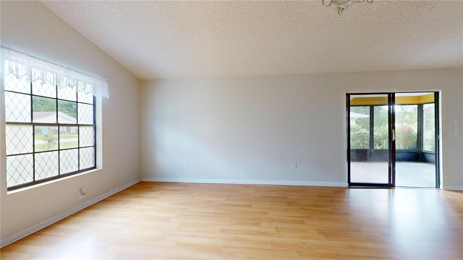 Image 23 of 36 For 21174 Peach Blossom Street