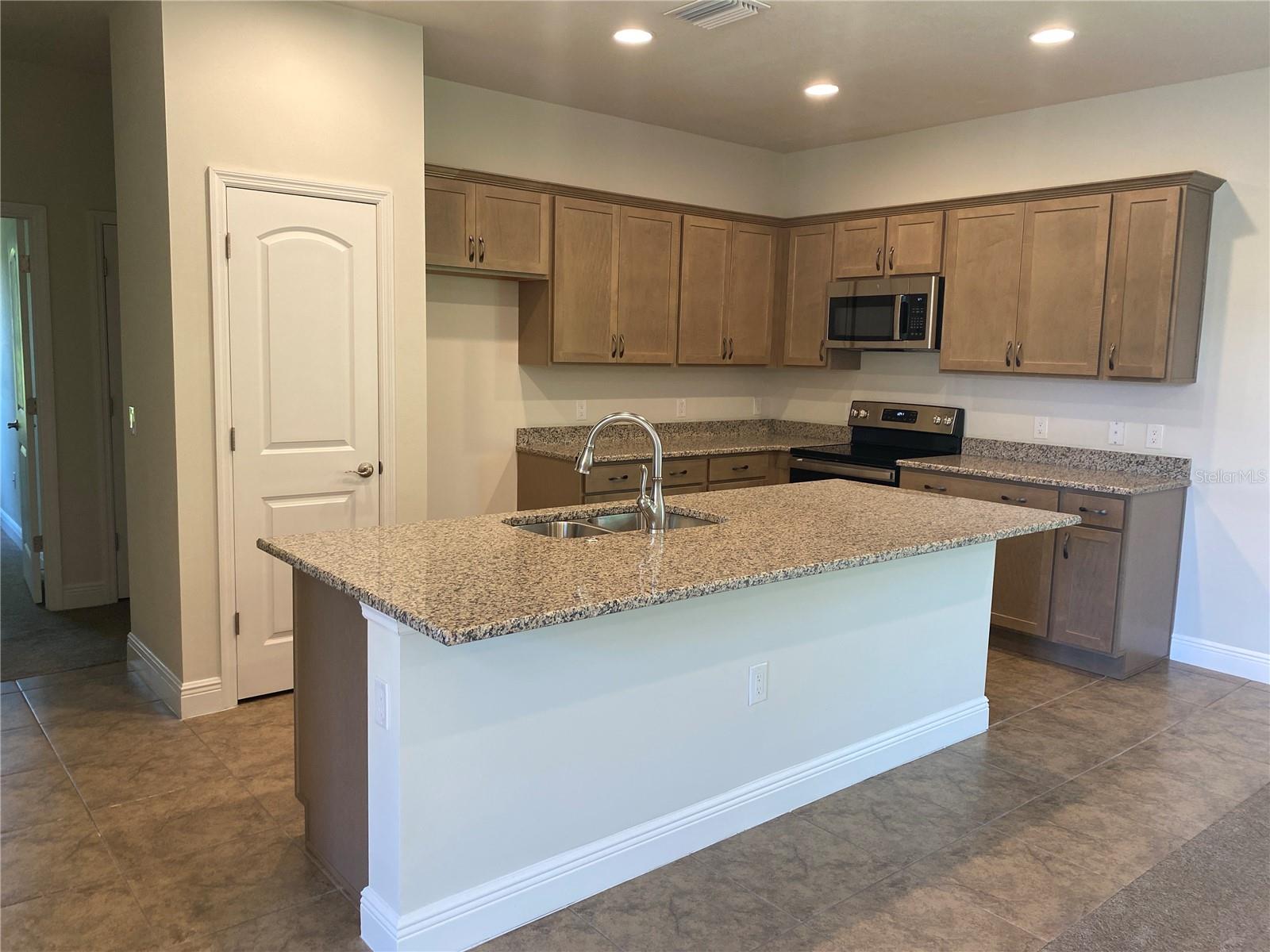 Image 8 of 10 For 1828 Spaniel Avenue