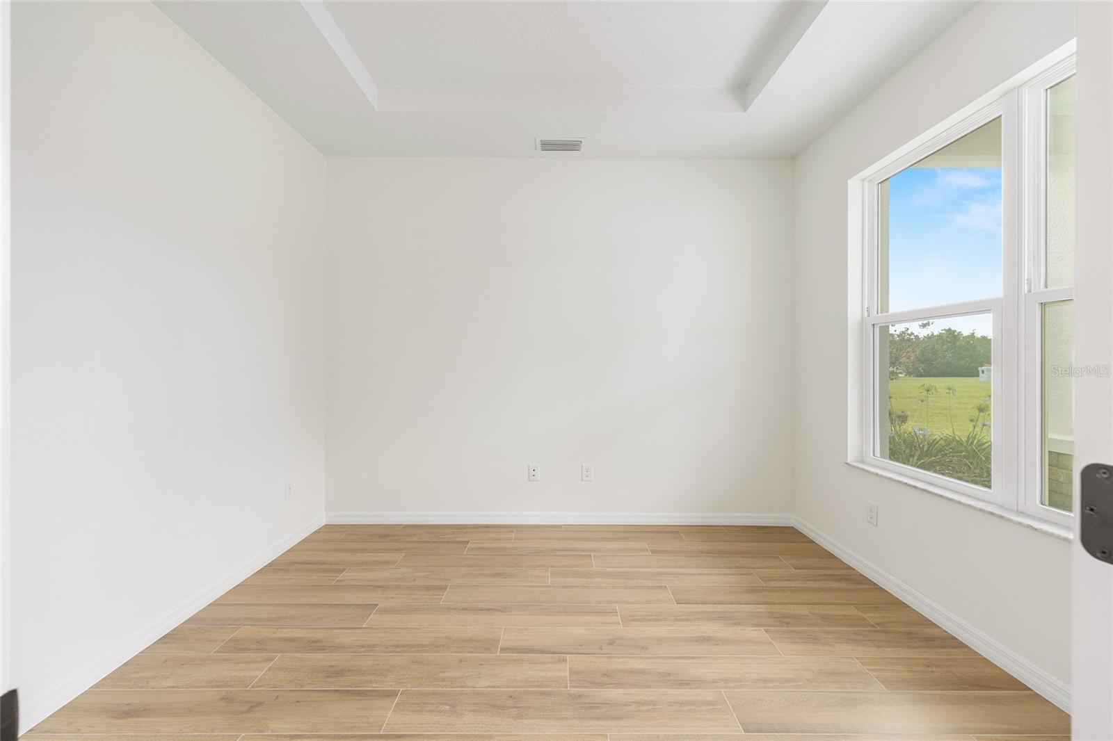 Image 40 of 65 For 5912 57th Loop N