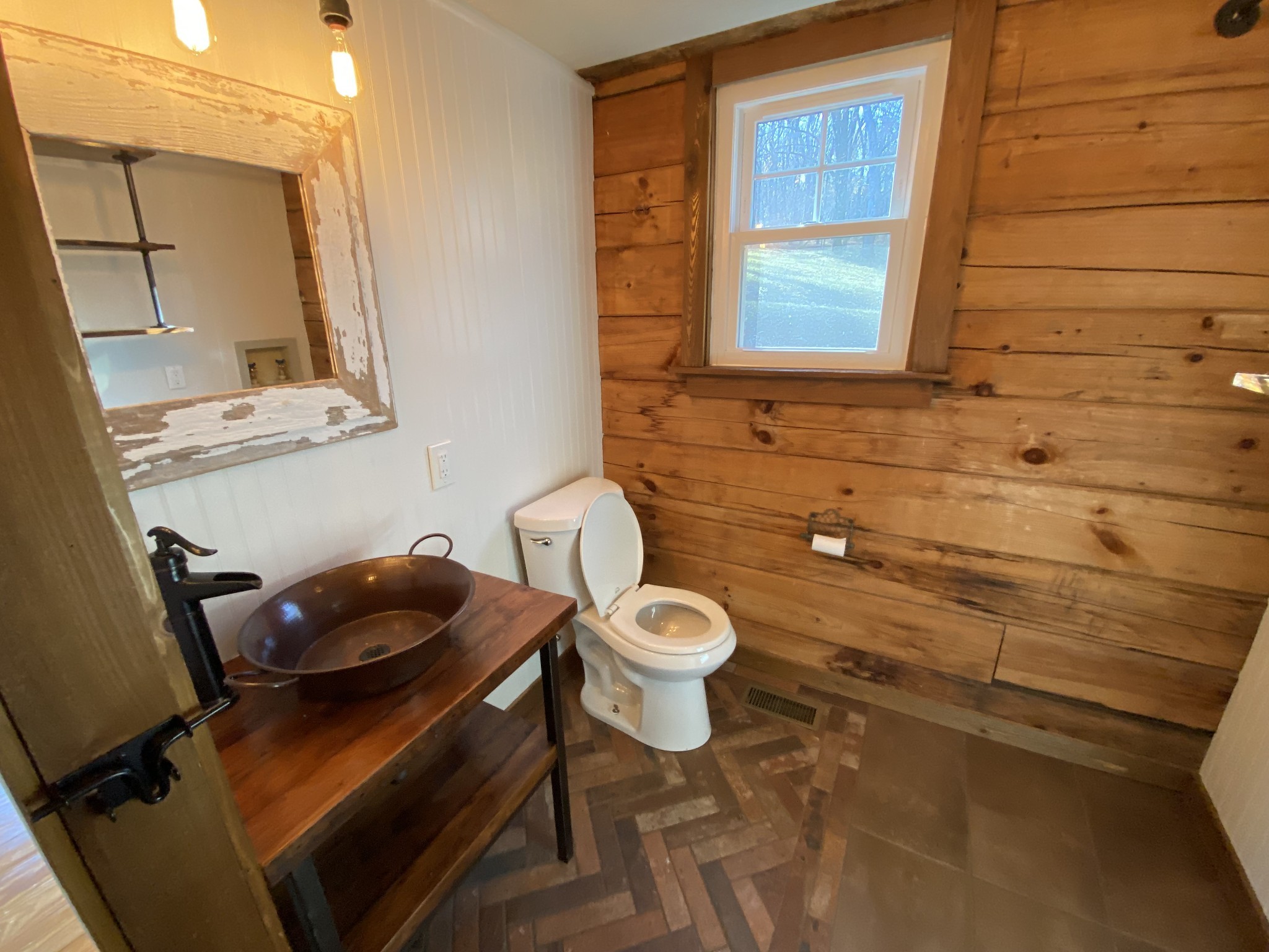 Image 12 of 22 For 641 Marguerita Drive