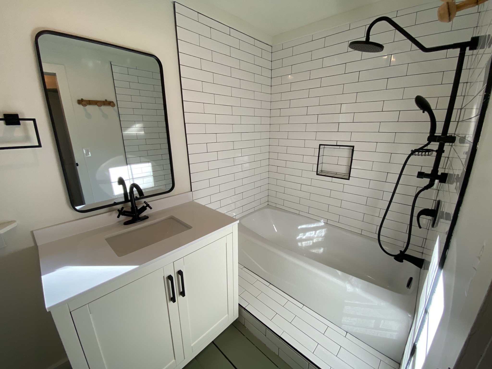 Image 16 of 22 For 641 Marguerita Drive