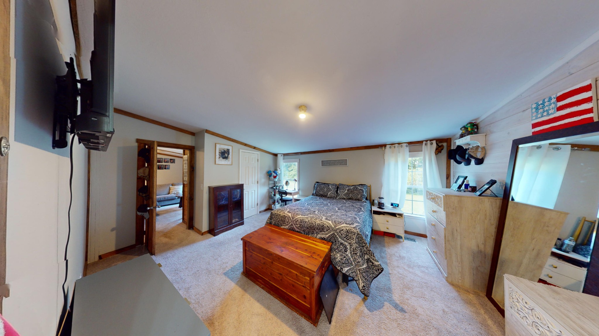 Listing photo id 10 for 12275 4th Street E